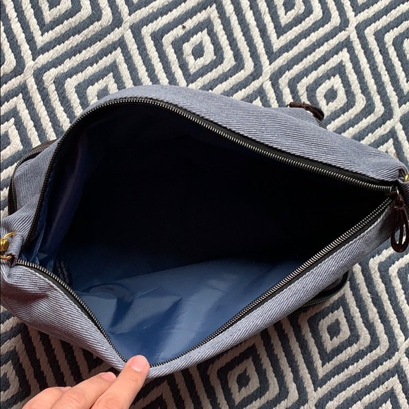 Brand new Tommy Bahama DOB kit - Picture 2 of 3